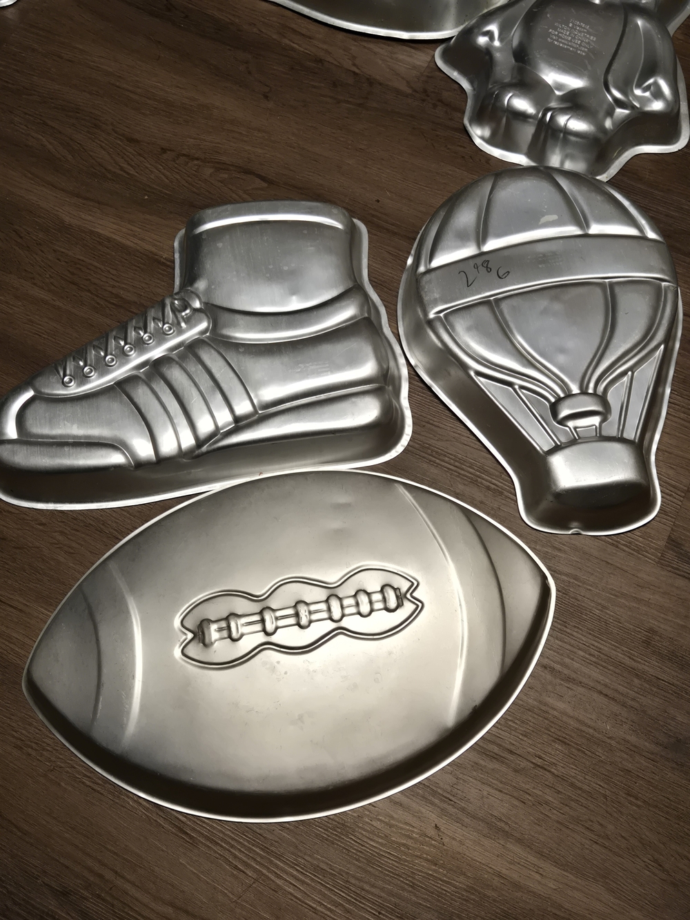 Vintage Wilton Silver Sports & Hot Air Balloon Cake Pans Set